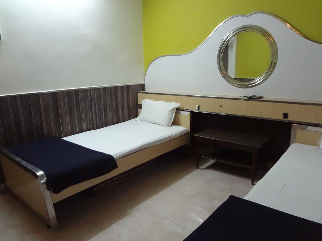 Hotel Happy Home มุมไบ ภายนอก รูปภาพ