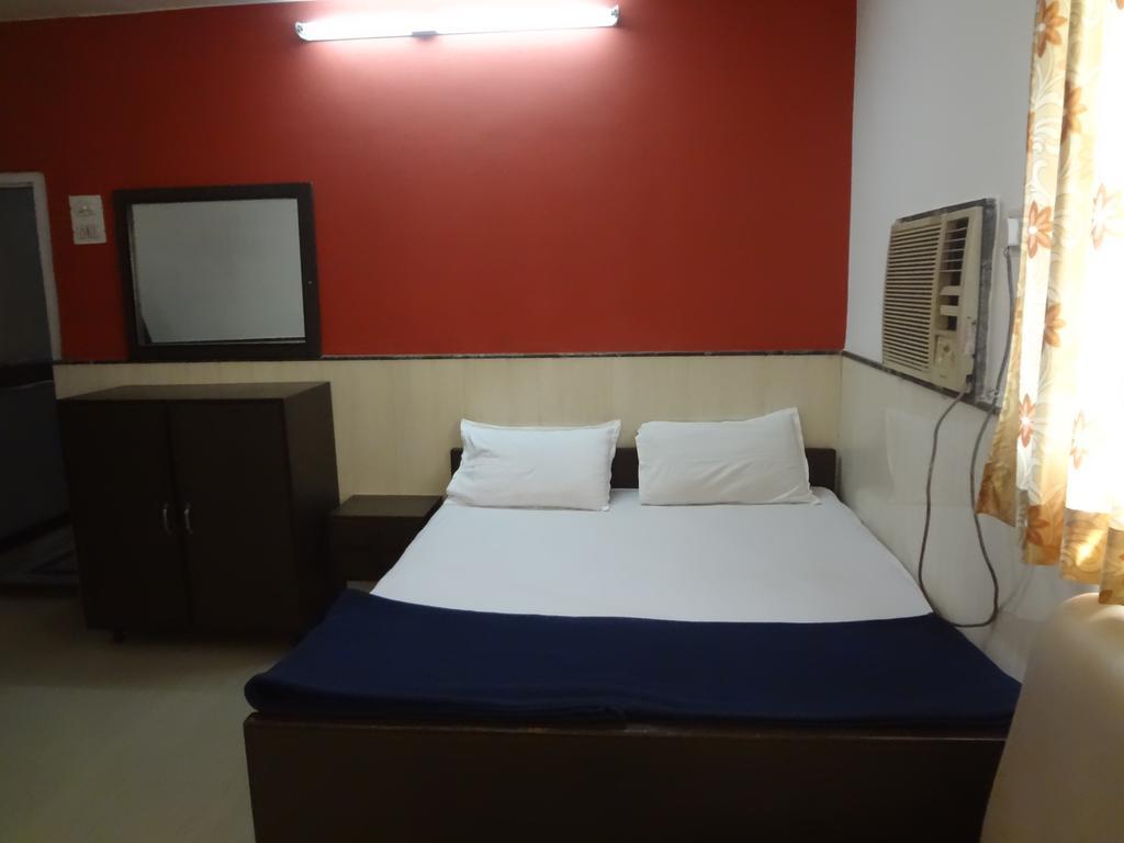 Hotel Happy Home มุมไบ ภายนอก รูปภาพ