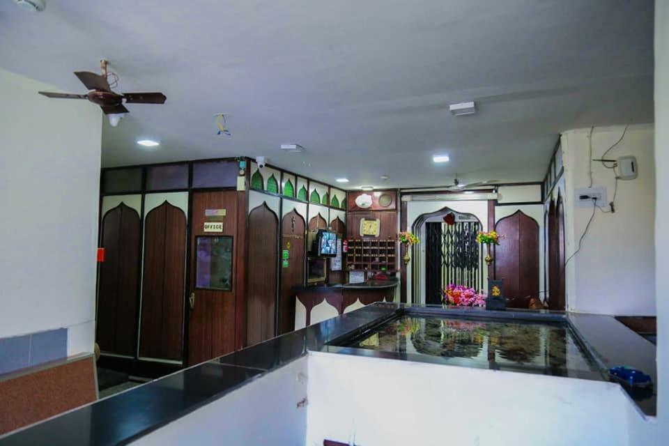 Hotel Happy Home มุมไบ ภายนอก รูปภาพ